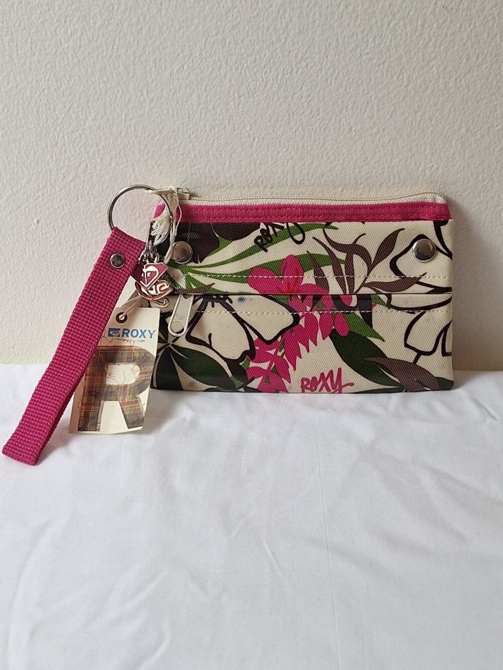 Roxy Floral Wristlet Clutch in Cream, Pink, Green, Brown NWT
